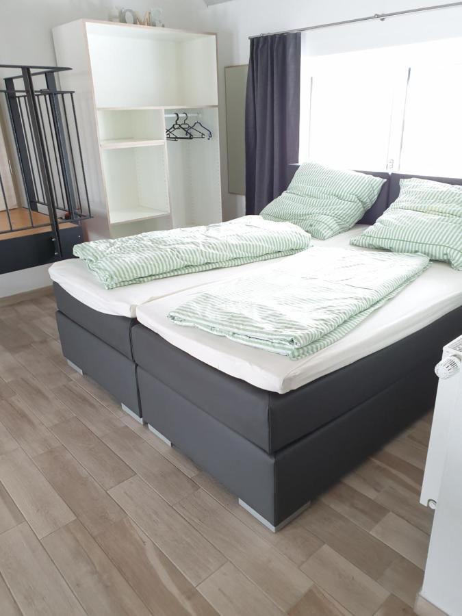 Beim Hooch "Christ" Apartment Brucktal Bagian luar foto