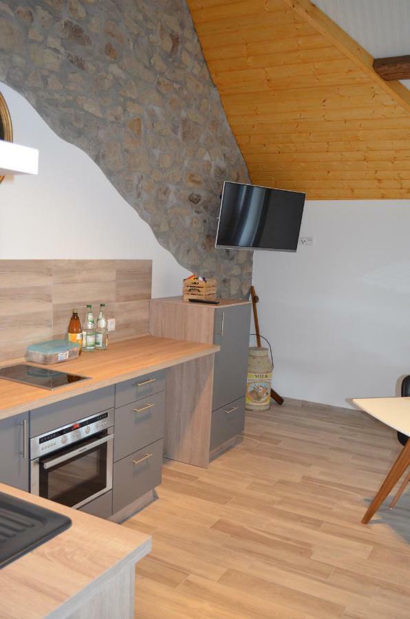 Beim Hooch "Christ" Apartment Brucktal Bagian luar foto